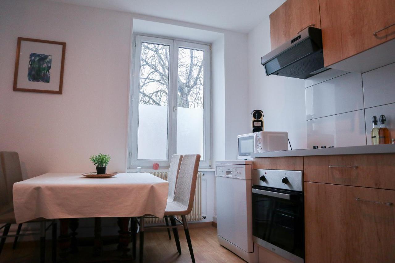 Appartement Entier, Proche Tram-Train Et Commodites, Parking Gratuit مُلووز المظهر الخارجي الصورة
