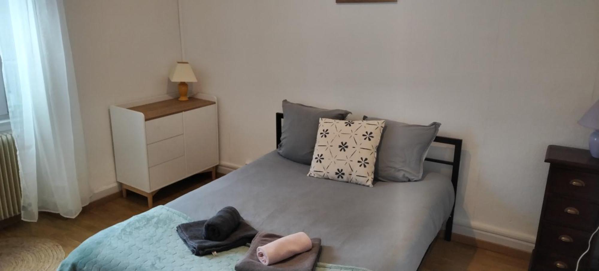 Appartement Entier, Proche Tram-Train Et Commodites, Parking Gratuit مُلووز المظهر الخارجي الصورة